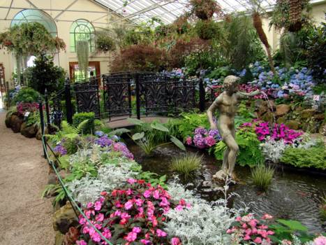 Melbourne - de bloemenpracht in de binnentuin van het Concervatory in Fitzroy Gardens