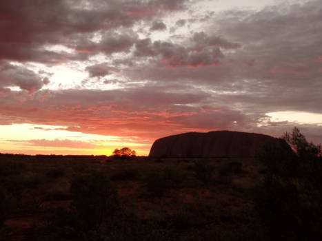 Uluru (Ayers Rock) - Sunrise Uluru, Australia