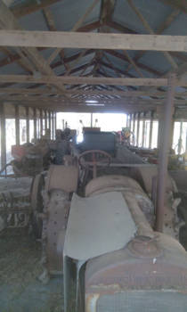 New South Wales - Bij de winery in SA / oude tractoren / alles blijft bewaard