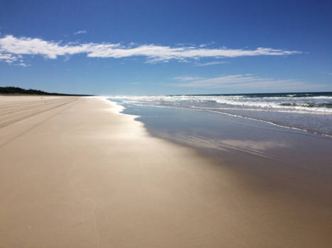 Queensland - Een verlaten weg en strand