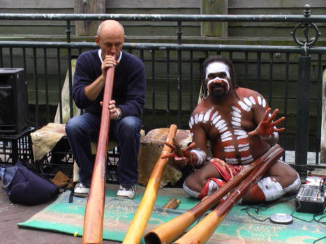 New South Wales - Muziekles van een Aboriginal