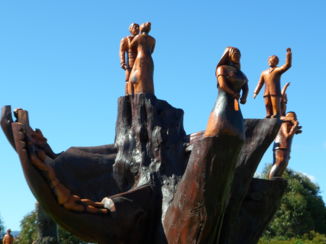 Tasmanië - veel houtsnijwerk te zien