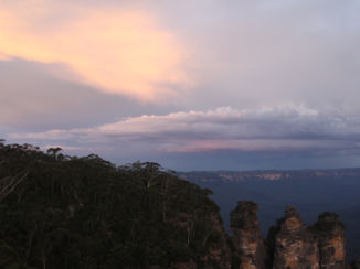 Australie - Opkomend onweer boven de Blue Mountains.