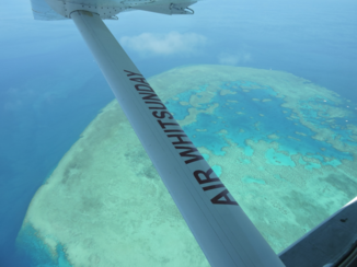 Australie - Vliegen over het Barrier Reef